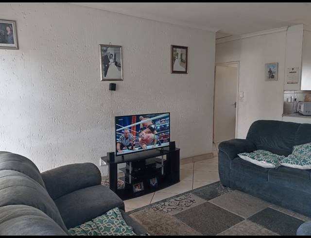 2 BEDROOM SECTIONAL TITLE FOR SALE IN BOKSBURG NORTH